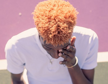 let me get that perfect shade of blonde for you
